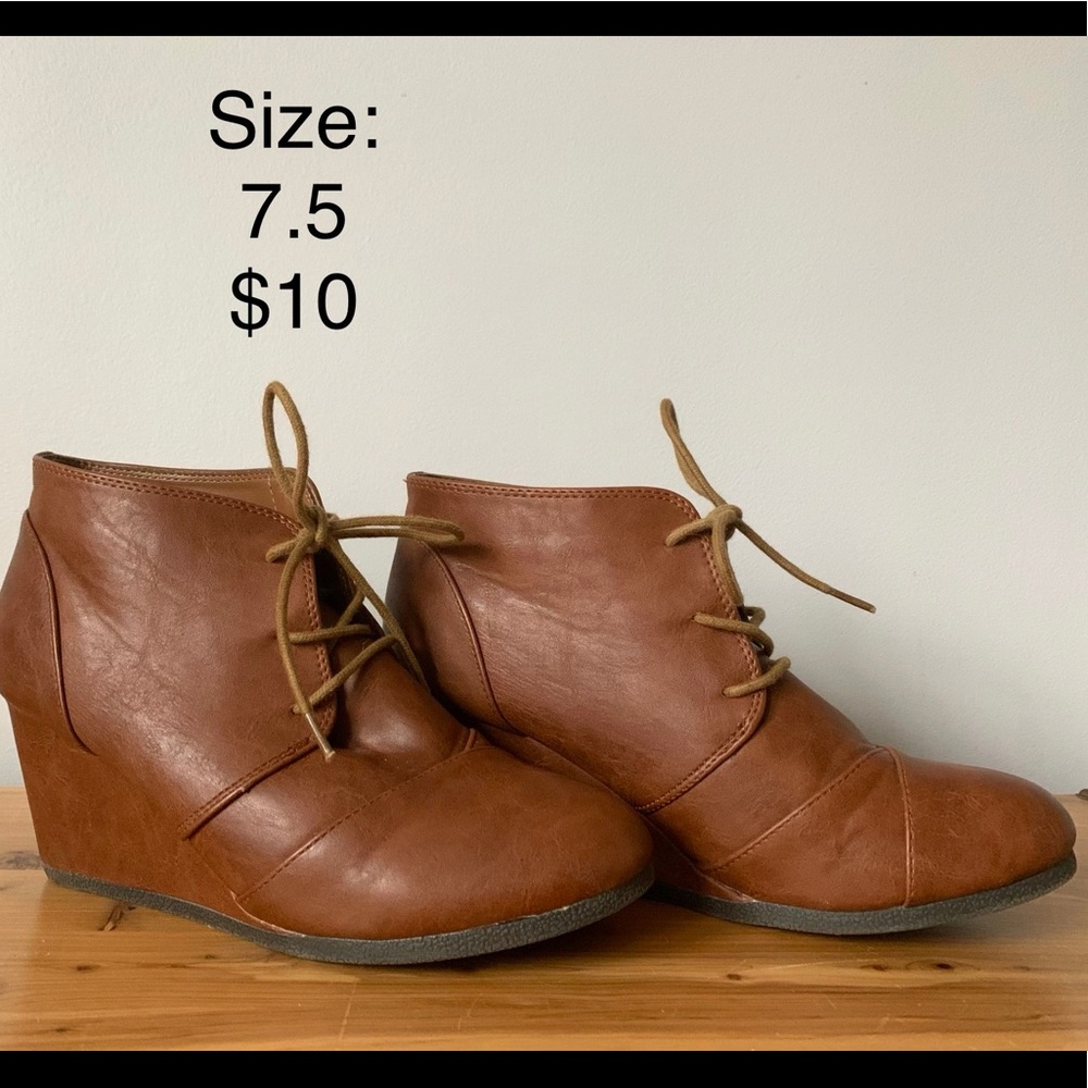 Casual wedges